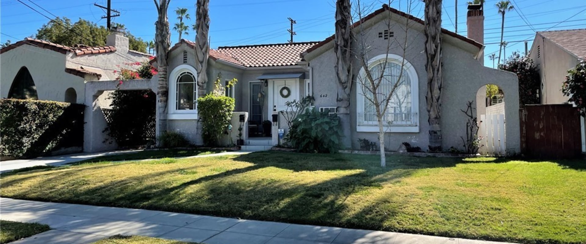 Where to Find Information on Programs Offered by a Community Service Organization in Glendale, CA